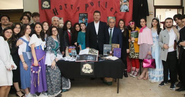 Konuralp Anadolu Lisesi’nde Roman Kahramanları etkinliği  