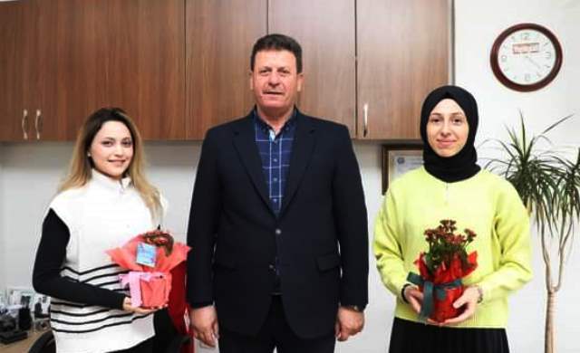 Belediye Başkanı Bilal Soykan  Kadın Personelinin 8 Mart Kadınlar Gününü Kutladı   