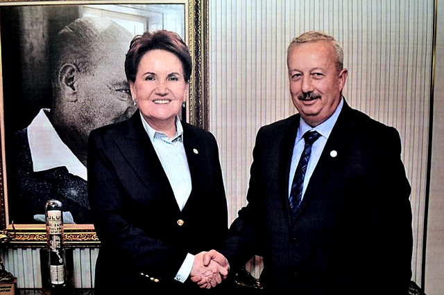 Hakan Baykan İYİ Partinin Akyazı belediye başkan adayı oldu 