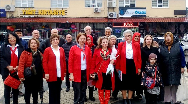 Başkan adayları dünü kadınları ziyaret ederek geçirdi  ​​​​​​​