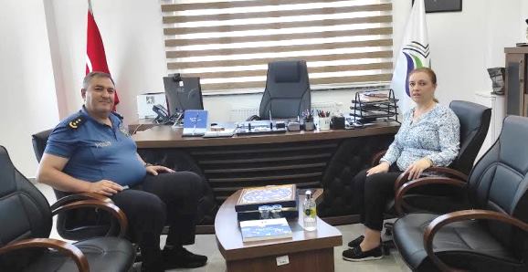 Emniyet Müdüründen Dekana ziyaret  