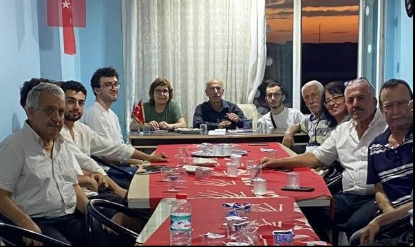 AKYAZI CHP’DE YÖNETİM TÜZÜK KURULTAYI HAKKINDA BİLGİLENDİRİLDİ  