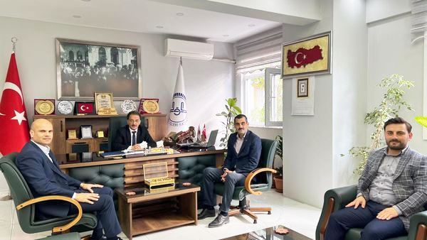 MHP Akyazı’dan Müftü ziyareti 