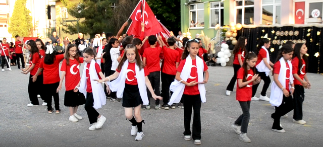 KONURALP İLKOKULU’NDA MEZUNİYET COŞKUSU  