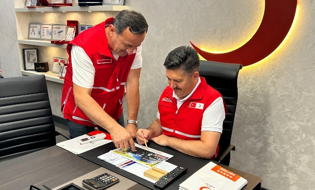 Kızılay Akyazı Şubesinde durmak yasak 