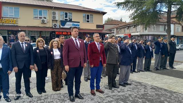 AKYAZI’DA GAZİLER GÜNÜ KUTLANDI  