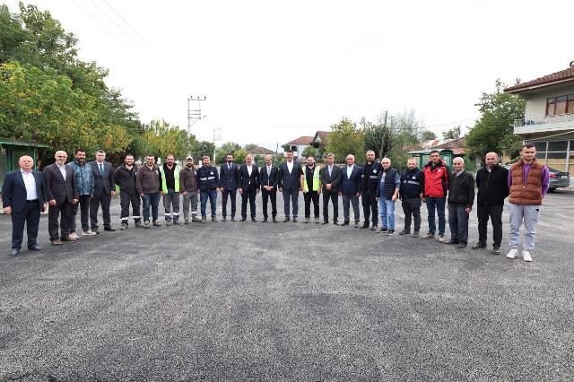 Akyazı Yahyalı bağlantı yolu asfaltlanıyor 
