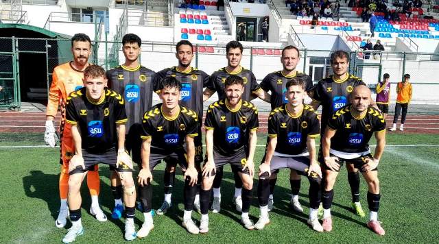 ASAKYAZISPOR LİDER AKÇAYSPORU ELİNDEN KAÇIRDI 0-0