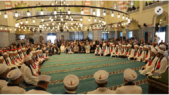 AKYAZI MÜFTÜLÜĞÜNDE 47 HAFIZ İÇİN GÖRKEMLİ İCAZET TÖRENİ   