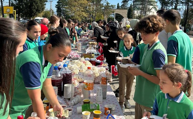 Akyazı Milli Eğitim Gazze İçin Seferber Oldu  
