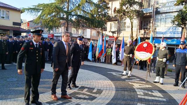 Atamızı Saygıyla Sevgiyle Andık  