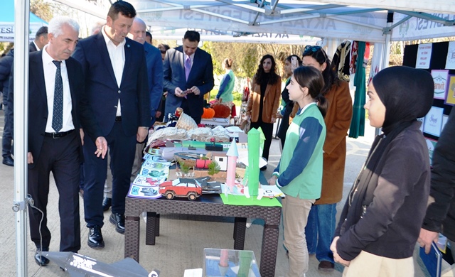 YERLİ MALI HAFTASI AKYAZI’DA İLK DEFA BÖYLE KUTLANDI  