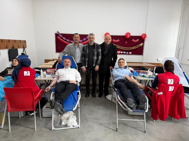 KUZULUK OKULLARINDAN KAN BAĞIŞI  