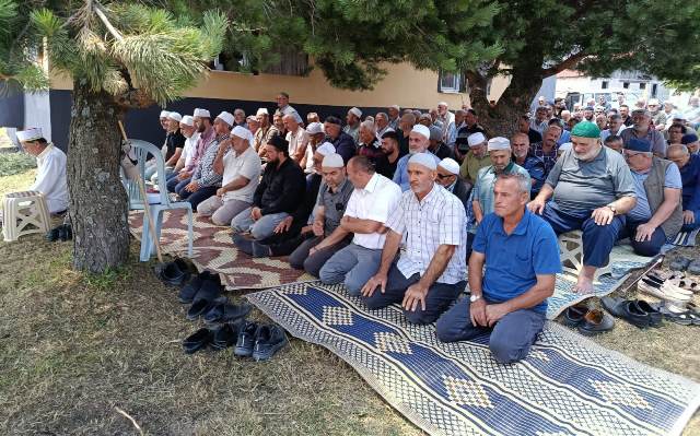 YANIK YAYLASINDA ORTAKLAŞA MEVLİT PROGRAMI
