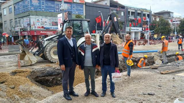 Çalışmaları yerinde izliyor