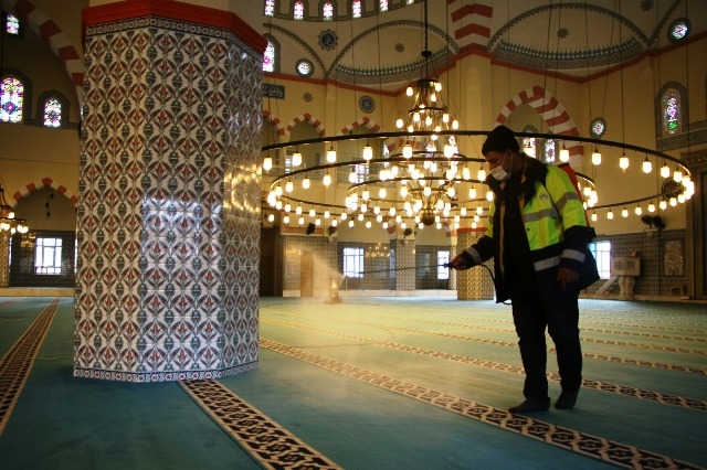 Akyazı’da camiler Ramazan’da gül kokacak  