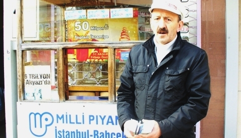 AKYAZILILARIN NEŞE KAYNAĞI KIVIRCIK MUSA