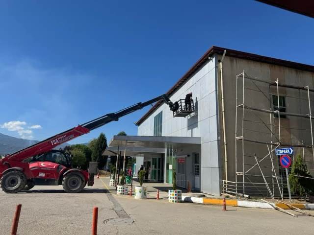 AKYAZI DEVLETTE ONARIMLAR SÜRÜYOR