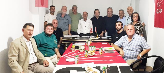 CHP Akyazı görev taksimini yaptı 