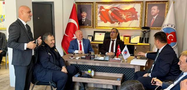 Akyazı Kaymakamı İşki’den Muhtarlar Derneğine ziyaret