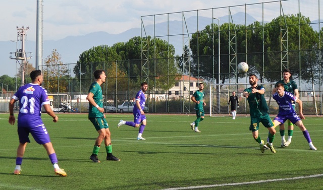 ALAAĞAÇSPOR’A EVİNDE AĞIR DARBE