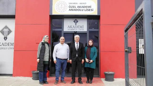 Milli Eğitim Müdürü Hasan Can Okulları geziyor  