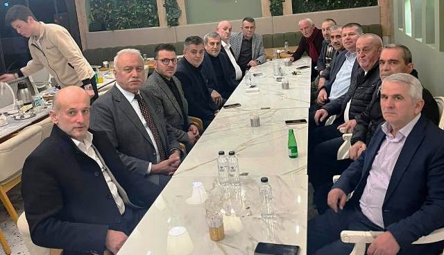 Akyazılı Oda başkanları İftara katıldılar