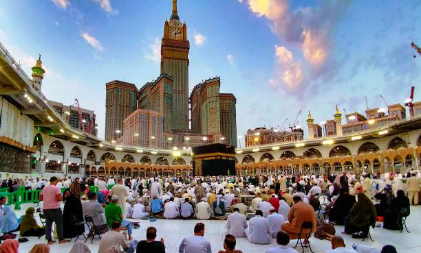 YÜZLERCE UMRECİ DOLANDIRILDI. BİR ÇOĞU KUTSAL TOPRAKLARDA MAHSUR KALDI 