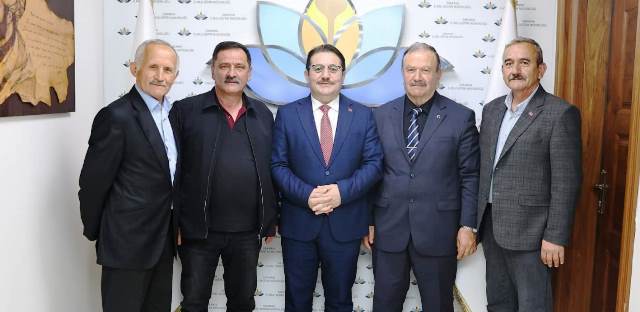 Dokurcun’lu muhtarlardanİl illi Eğitim Müdürü Bakırtaş’a taziye ziyareti  