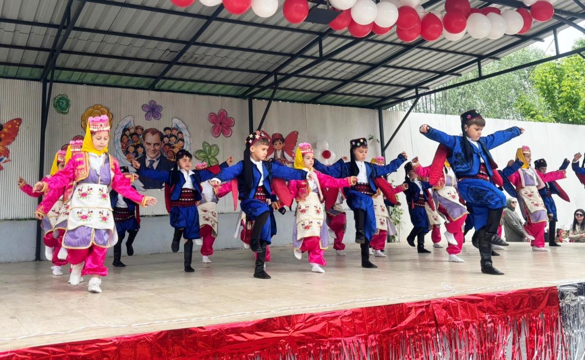 KABAKULAK AKV İLKOKULU/ ORTAOKULUNDA “ÇOCUK ŞENLİĞİ” COŞKUSU  