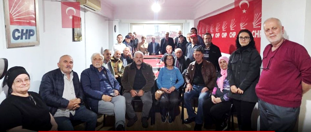 AKYAZI CHP DEMOKRASİ NÖBETİNDE 
