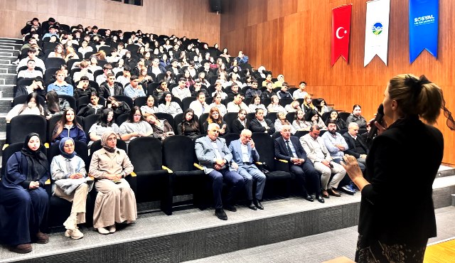 İLÇE SAĞLIKTAN ÖĞRENCİLERE RUH SAĞLIĞI SEMİNERİ 